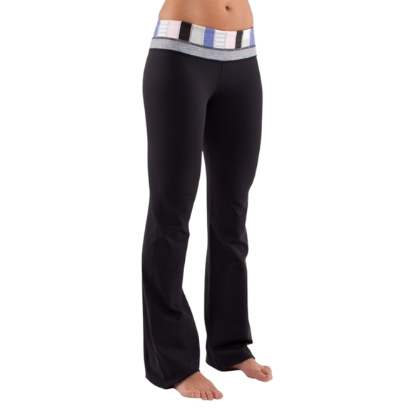 Lululemon Groove Pant  Yoga Active Womens 6 Reversible Black Quilting Rel 1/12 - Picture 3 of 16
